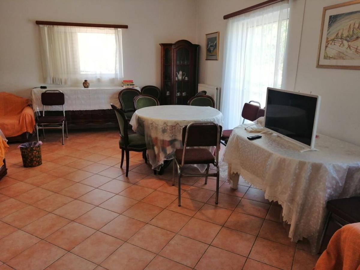 Costasfarmhouse, Pallini, Near Athens Airport Apartment Exterior photo