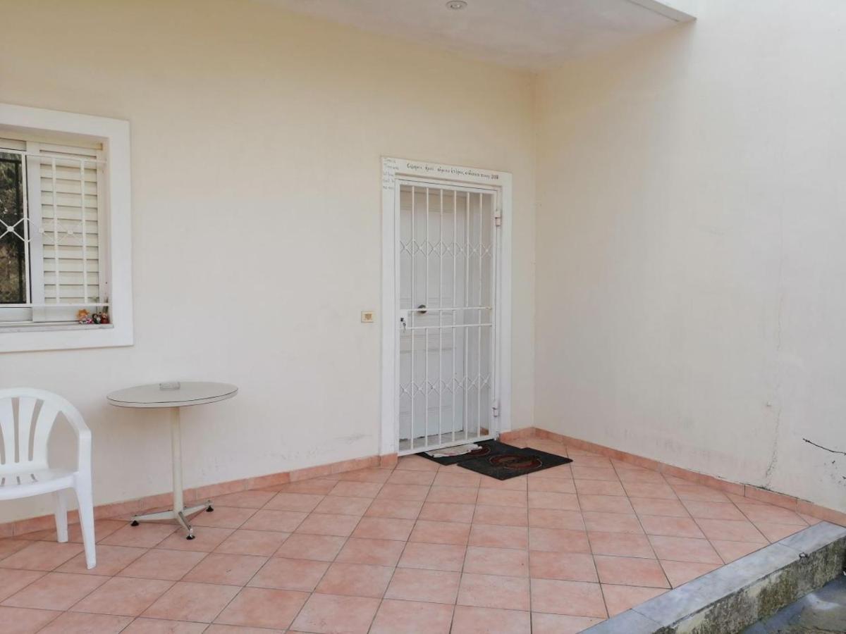 Costasfarmhouse, Pallini, Near Athens Airport Apartment Exterior photo